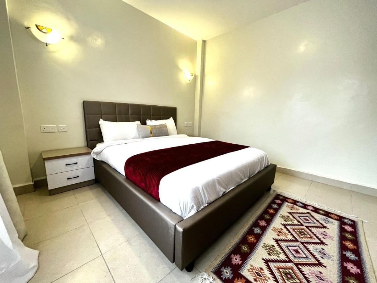 Midtown Executive Cbd With Large Balcony Apartment *