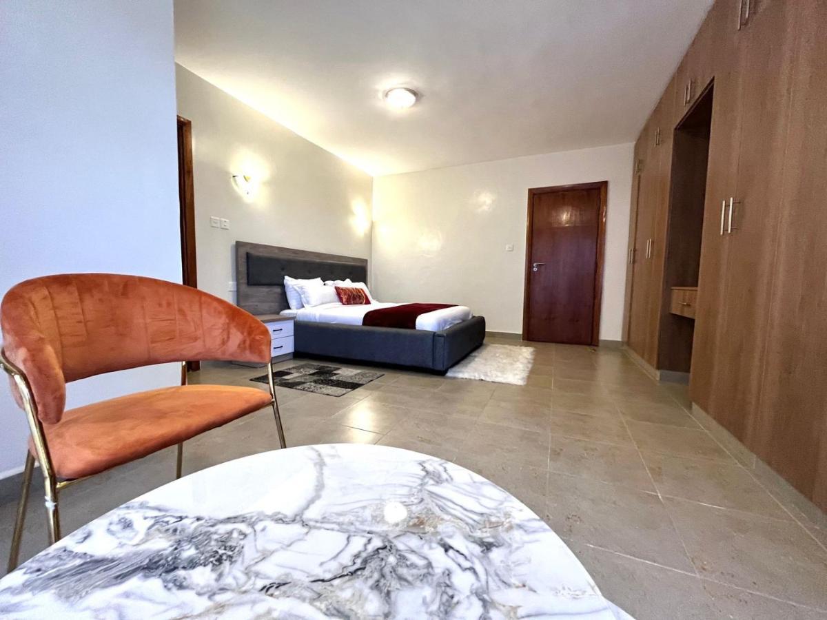 Apartment Midtown Executive Cbd With Large Balcony *